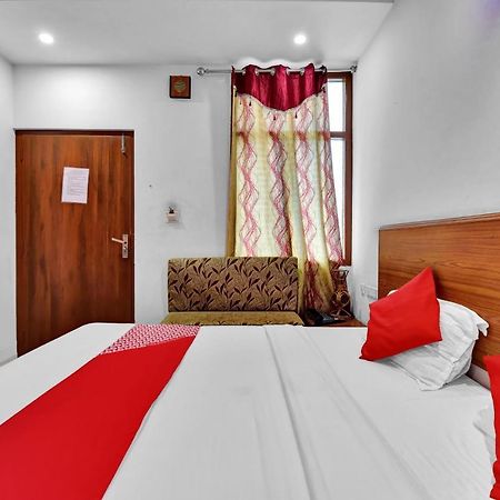 Oyo 82292 Hotel Airport Sky Inn Jaipur Exteriör bild